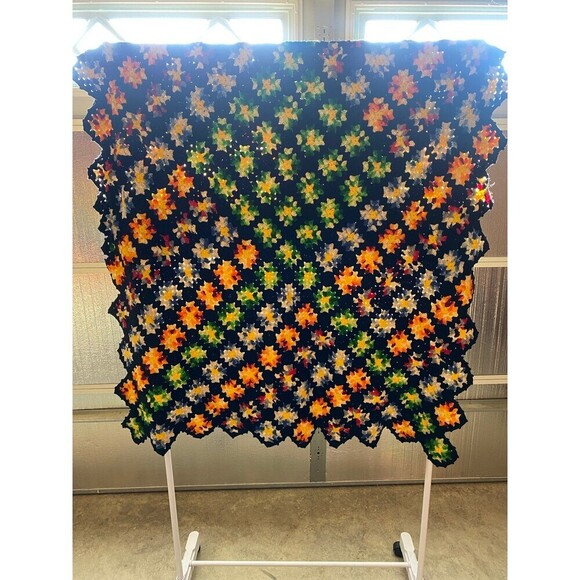 Crochet granny square vintage flower blanket - Picture 7 of 7